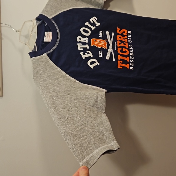 Detroit Tigers womens baseball shirt - Picture 6 of 7